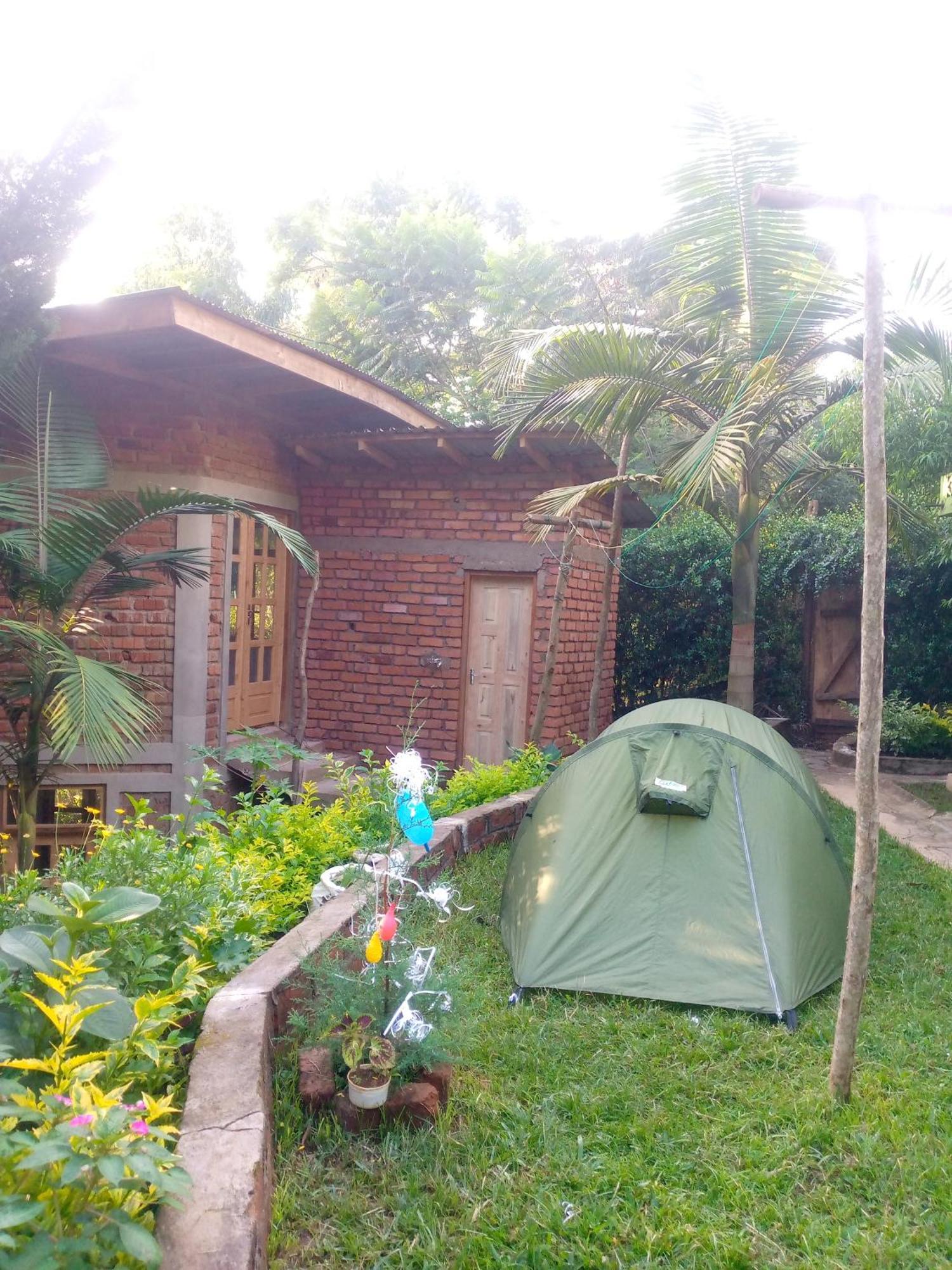 Galapagos Homestay Lushoto Exteriör bild